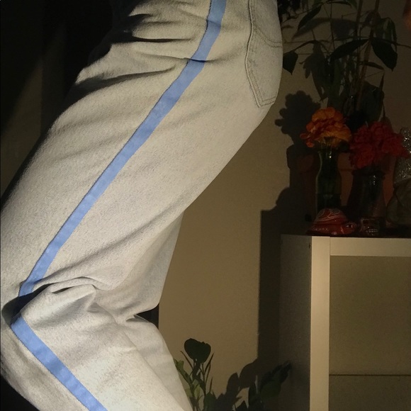 Custom Jeans - Picture 3 of 8